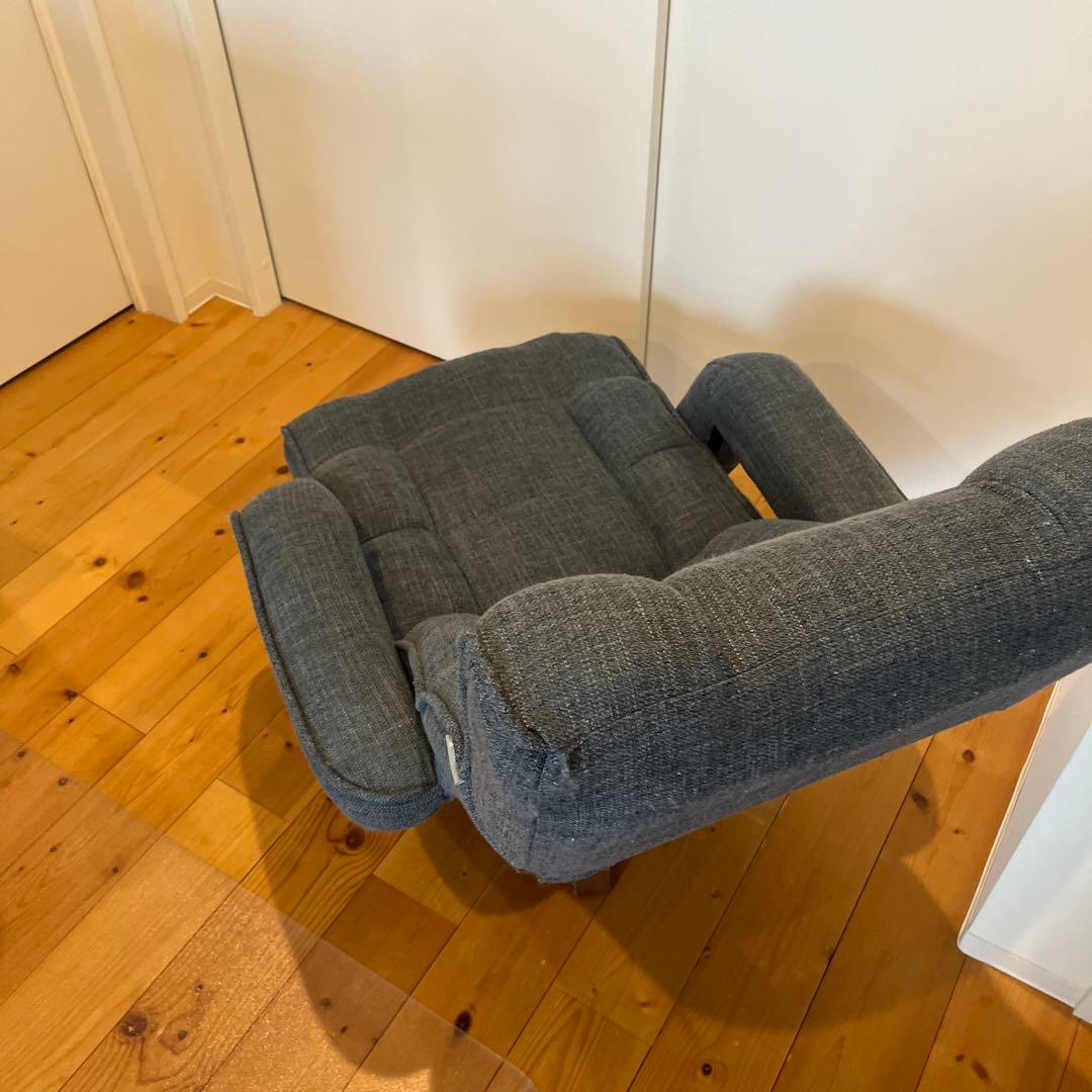 腰の神様がくれた中座椅子 ブルー/肘掛け付き/回転式 / 14段階)