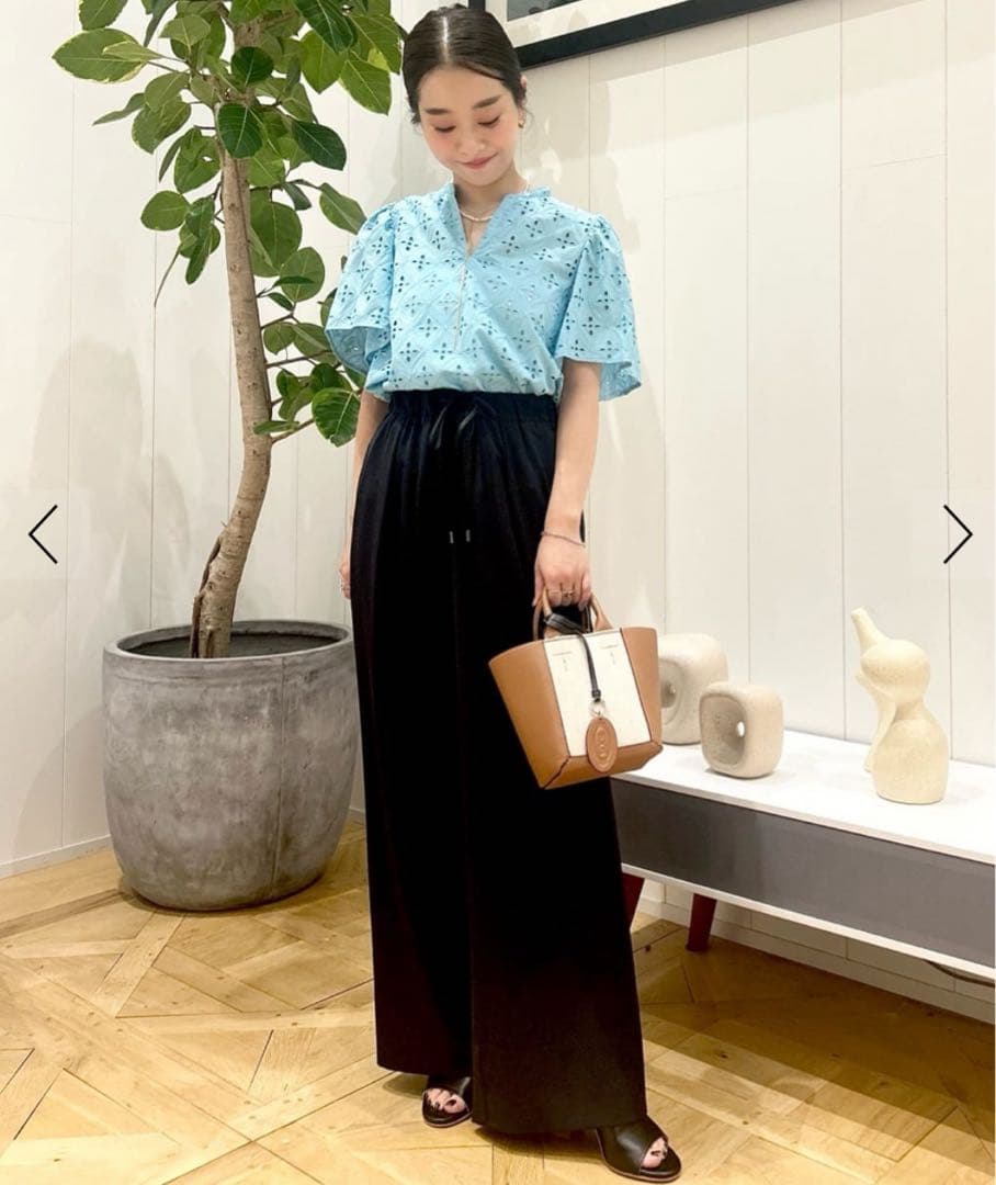 Ballsey ロロンフラワーエンブロイダリー ギャザースリーブブラウス