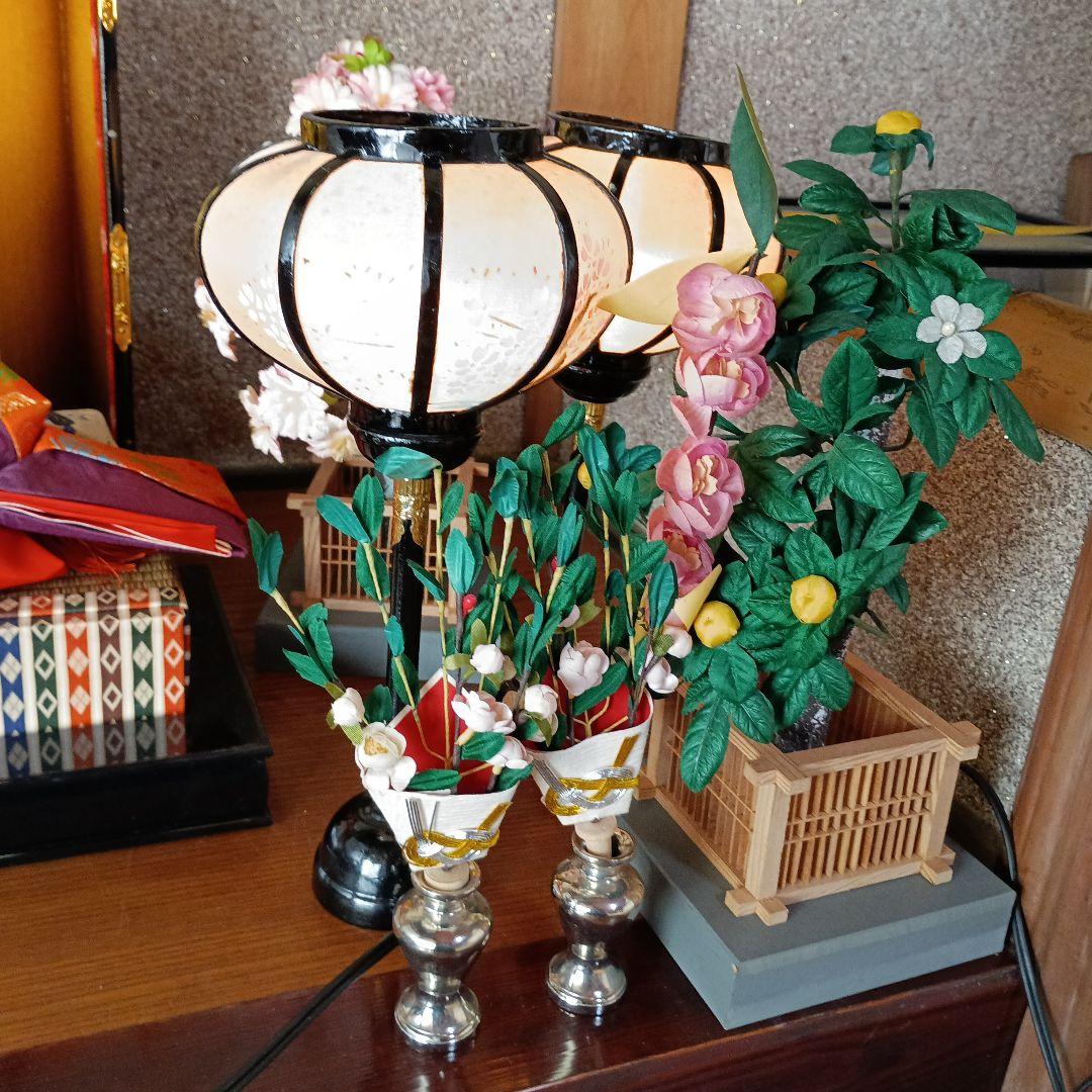 雛人形　京都島津　お雛様　親王飾り　 ぼんぼり付き　造花付き　台座付き