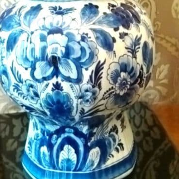 専用になりますヴィンテージ　オランダ　国立デルフト陶器工房製品　蓋付き花器　1点