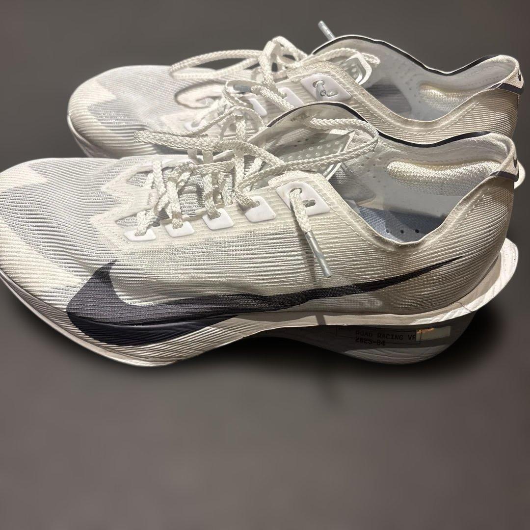 ナイキ ヴイェイパーフライ4 26cm