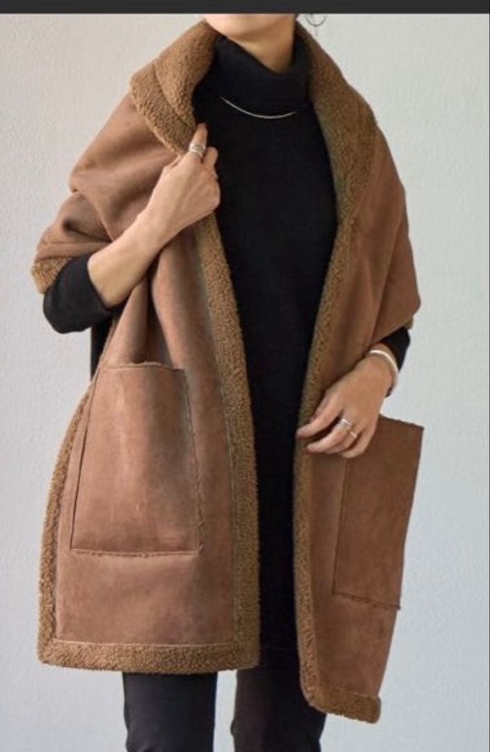 BEARDSLEY 23100円　今季ムートンリバーシブルストール