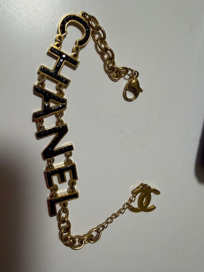 CHANEL ゴールド ロゴブレスレット最終値下げ　2月末消去