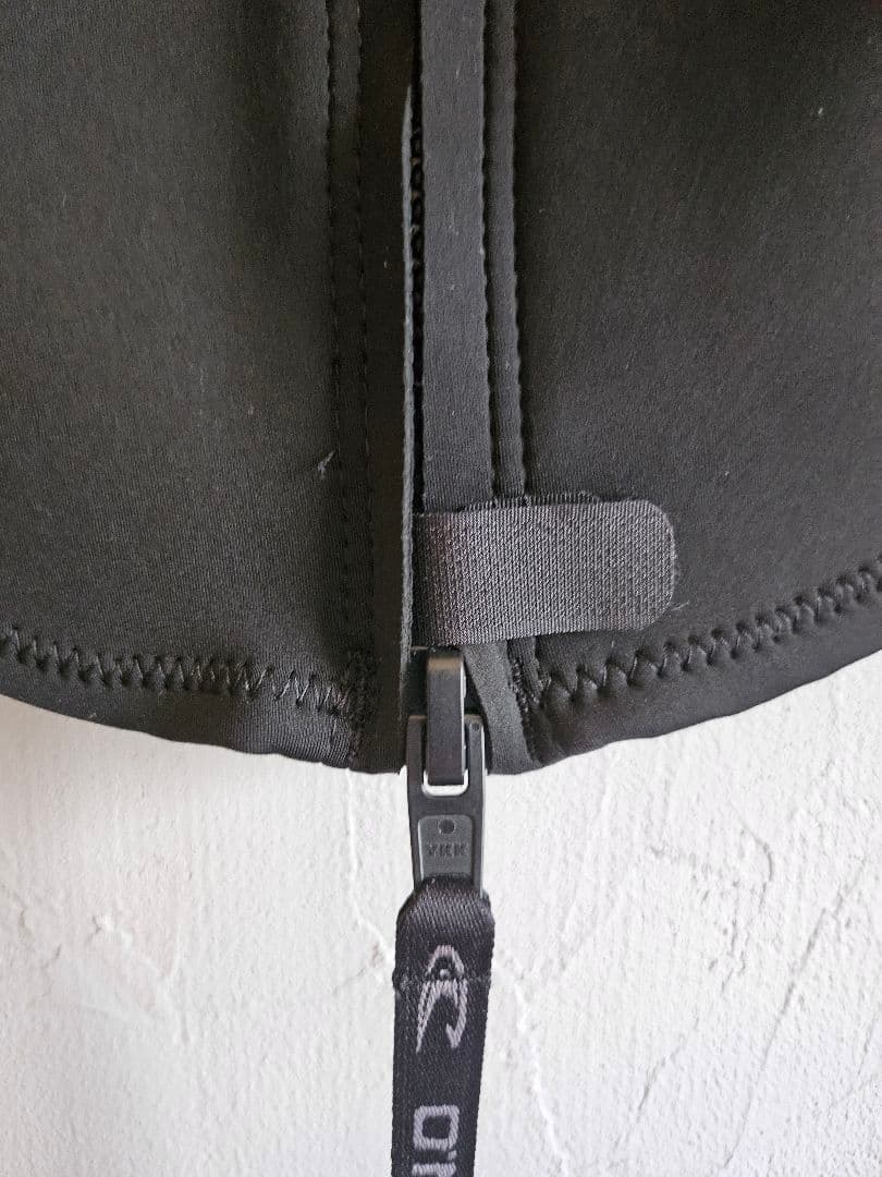 オニール　バッグジップベスト　ウエットスーツ　M