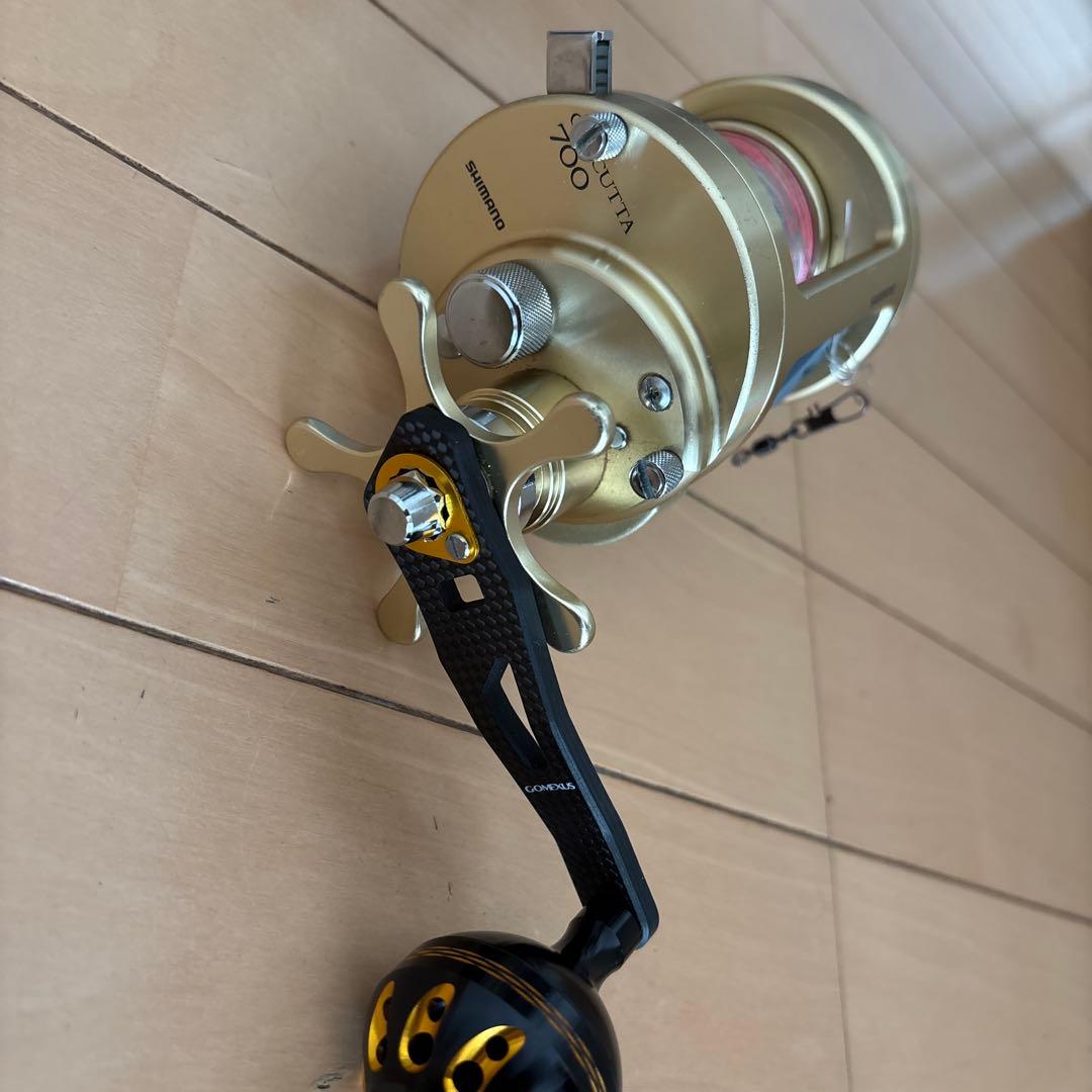 SHIMANO CALCUTTA 700リール
