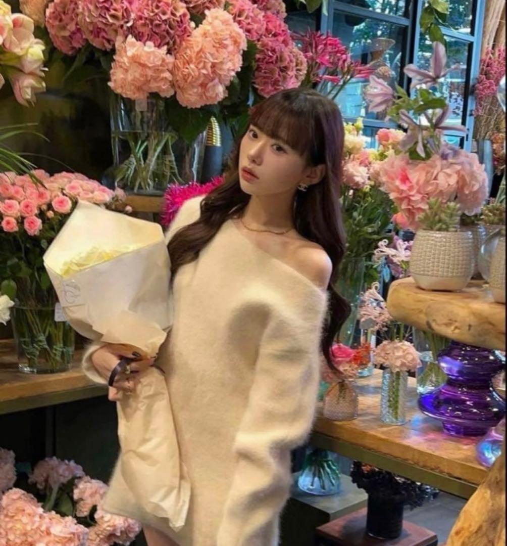 ワンピース THE TOE Richmond Angora Sweater white