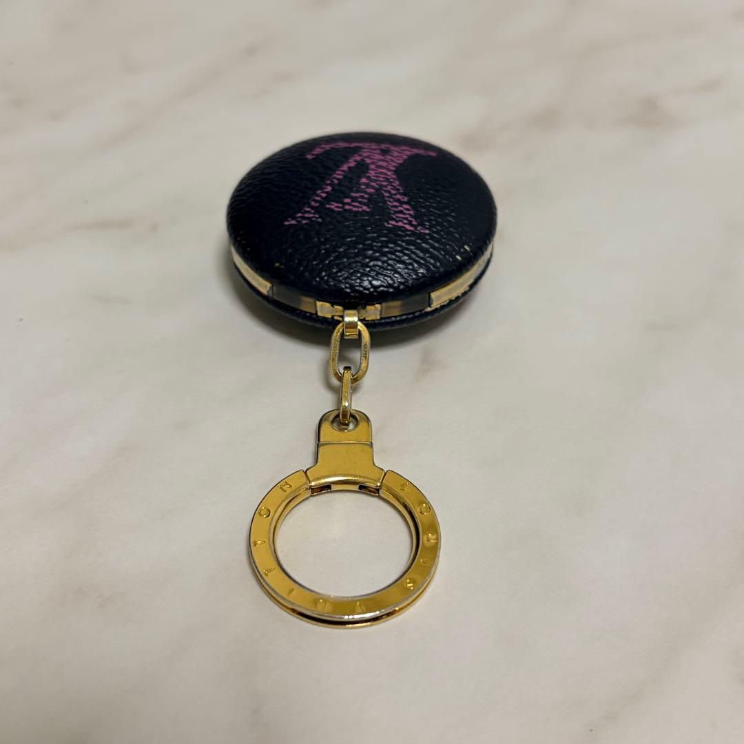 LOUIS VUITTON M51912 アストロピル ライト内臓キーホルダー