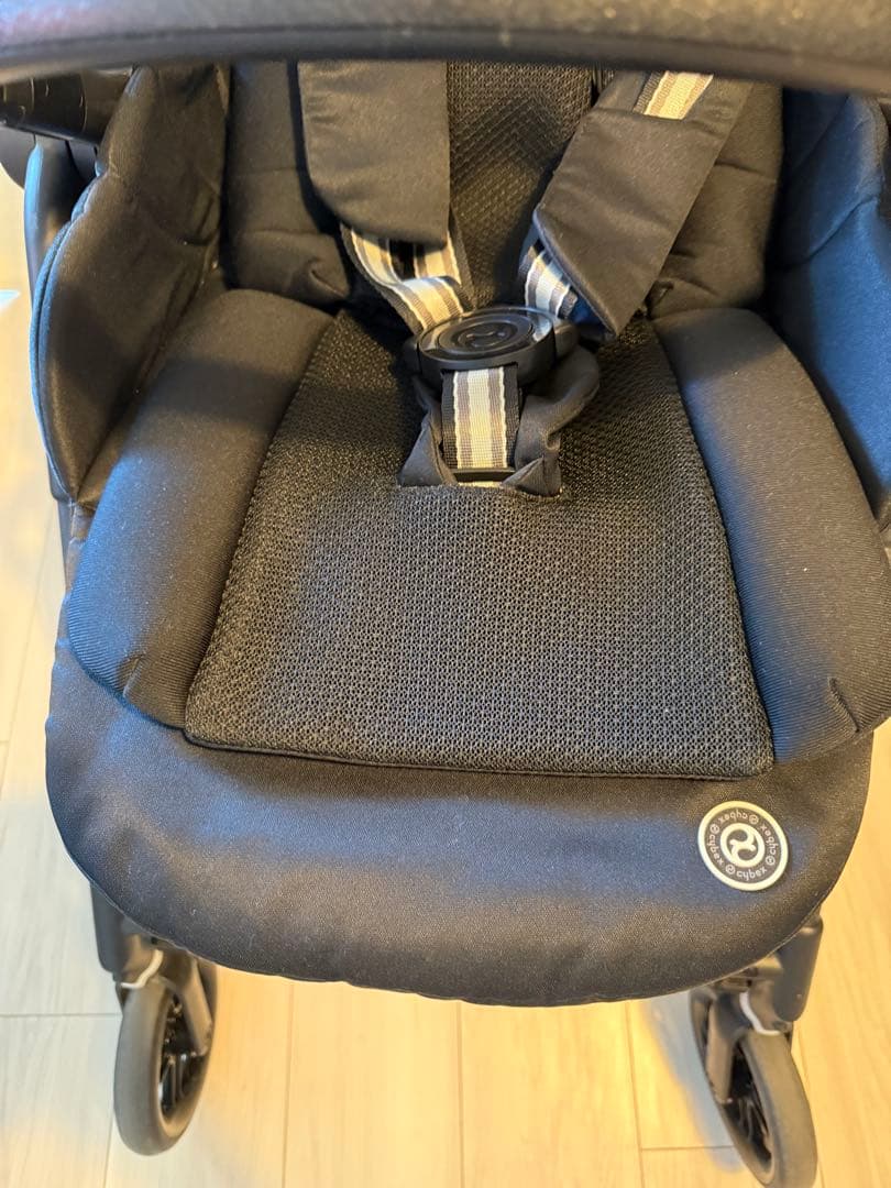 cybex MELIO サイベックス　メリオカーボン　ブラック ベビーカー