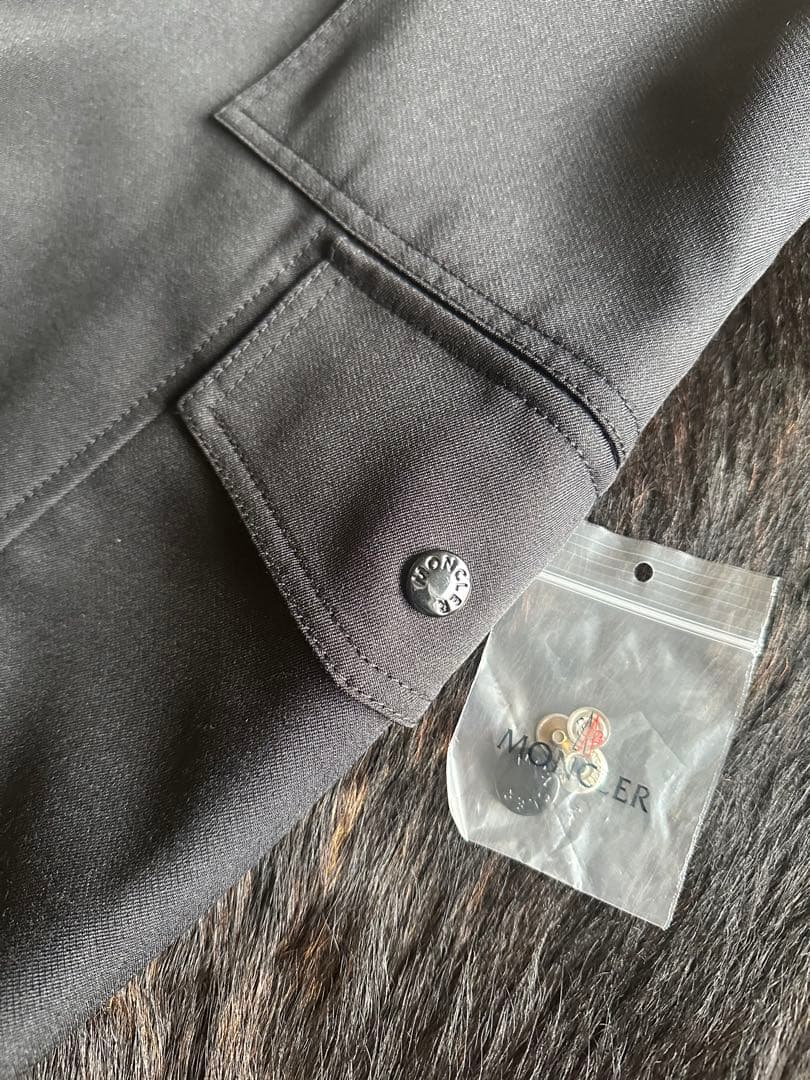 モンクレール　膝下スカート 40サイズ♡