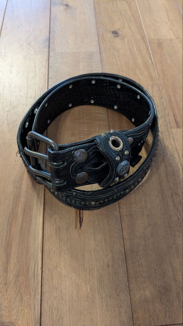 KMRii（ケムリ）スタッズレザーベルト 黒