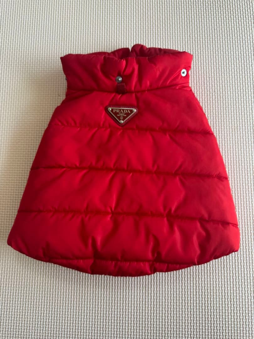 PRADA フード付きダウンジャケット(ペット用) Mサイズ