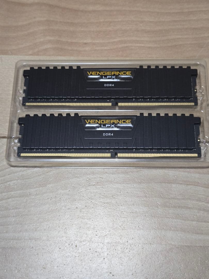 メモリー Vengeance LPX DDR4 16GB (2x8GB) 2666MHz