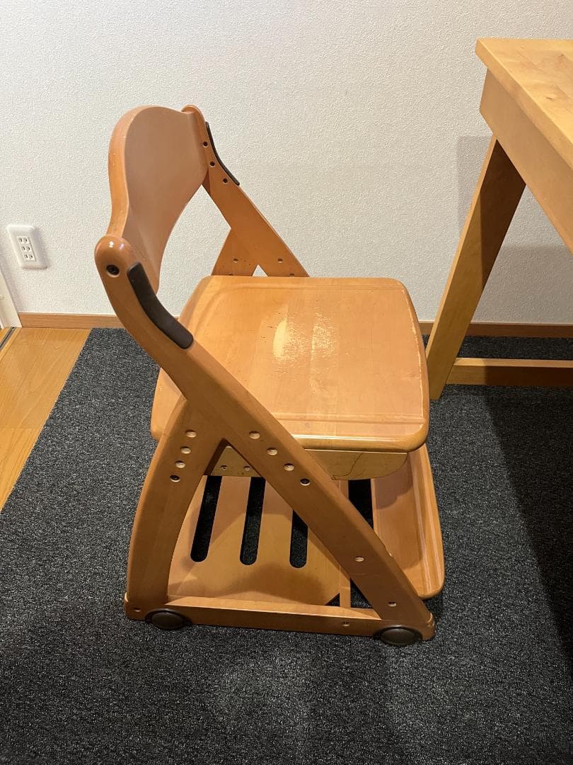 ITOKI 学習机 & 椅子