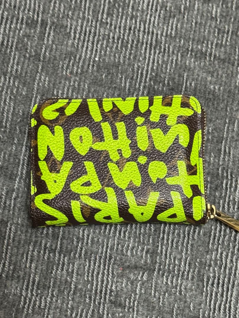 Louis Vuitton ケース グラフィティ