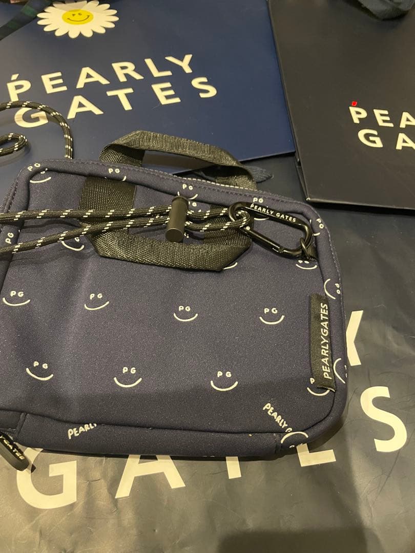 PEARLY GATES 大人スマイルラウンドポーチ ネイビー