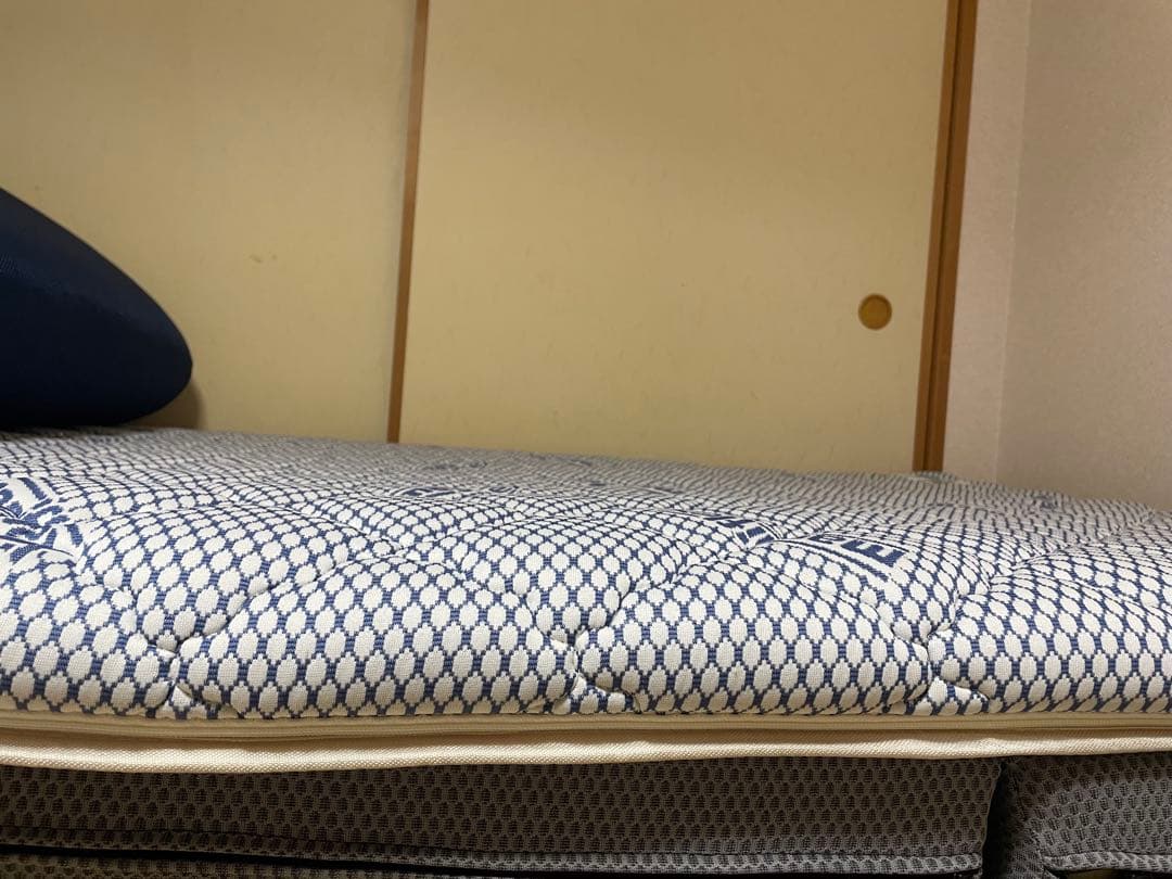 【美品セミダブル】マニフレックス 高反発敷フトン イタリアフトンⅡ 10ヶ月使用