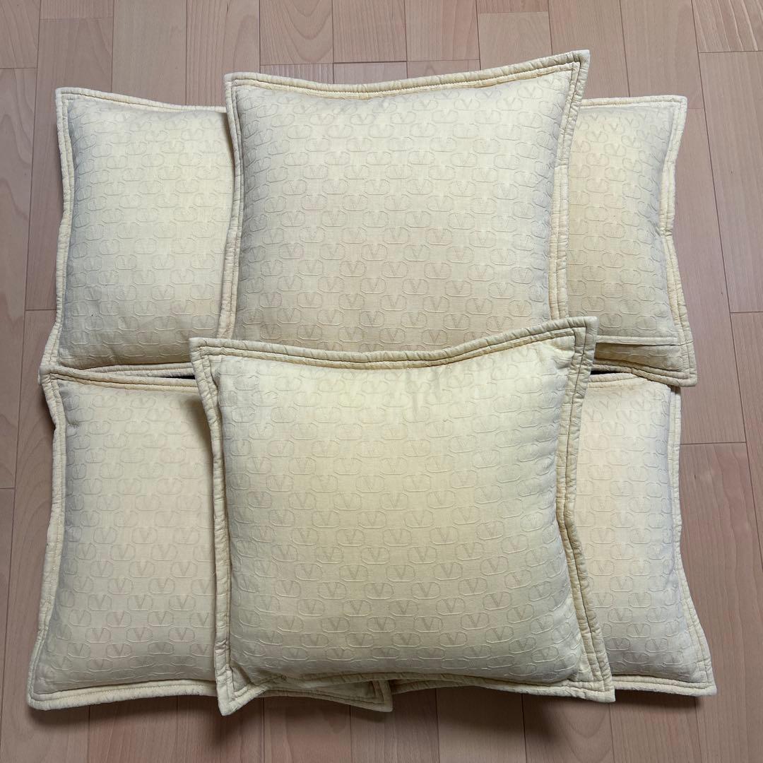 valentino garavani クッション（6個セット）