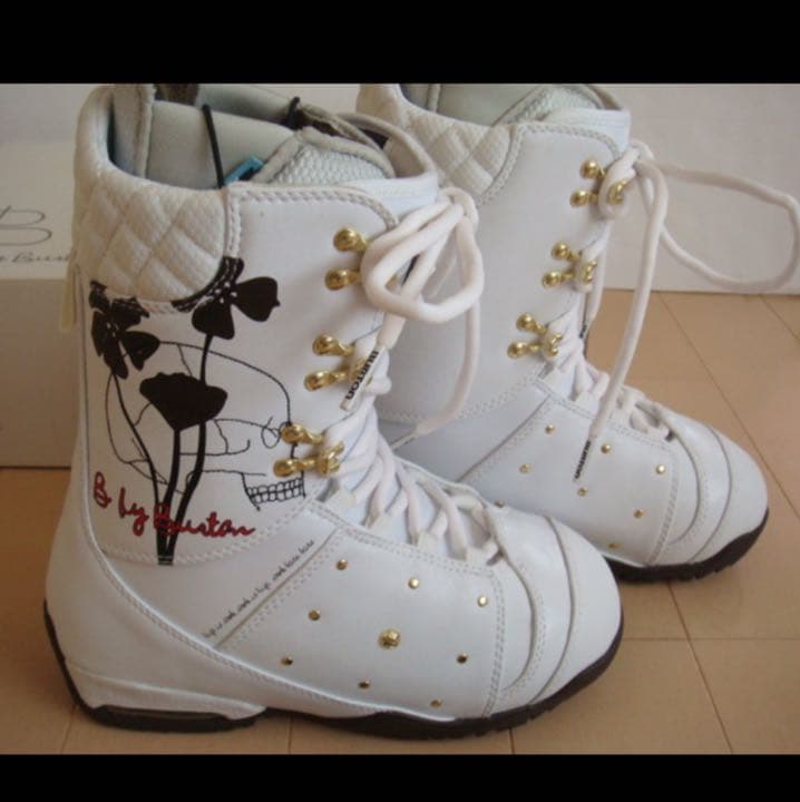 BURTON　バートン スノーボード 限定モデル お花柄 ブーツ 白 ホワイト