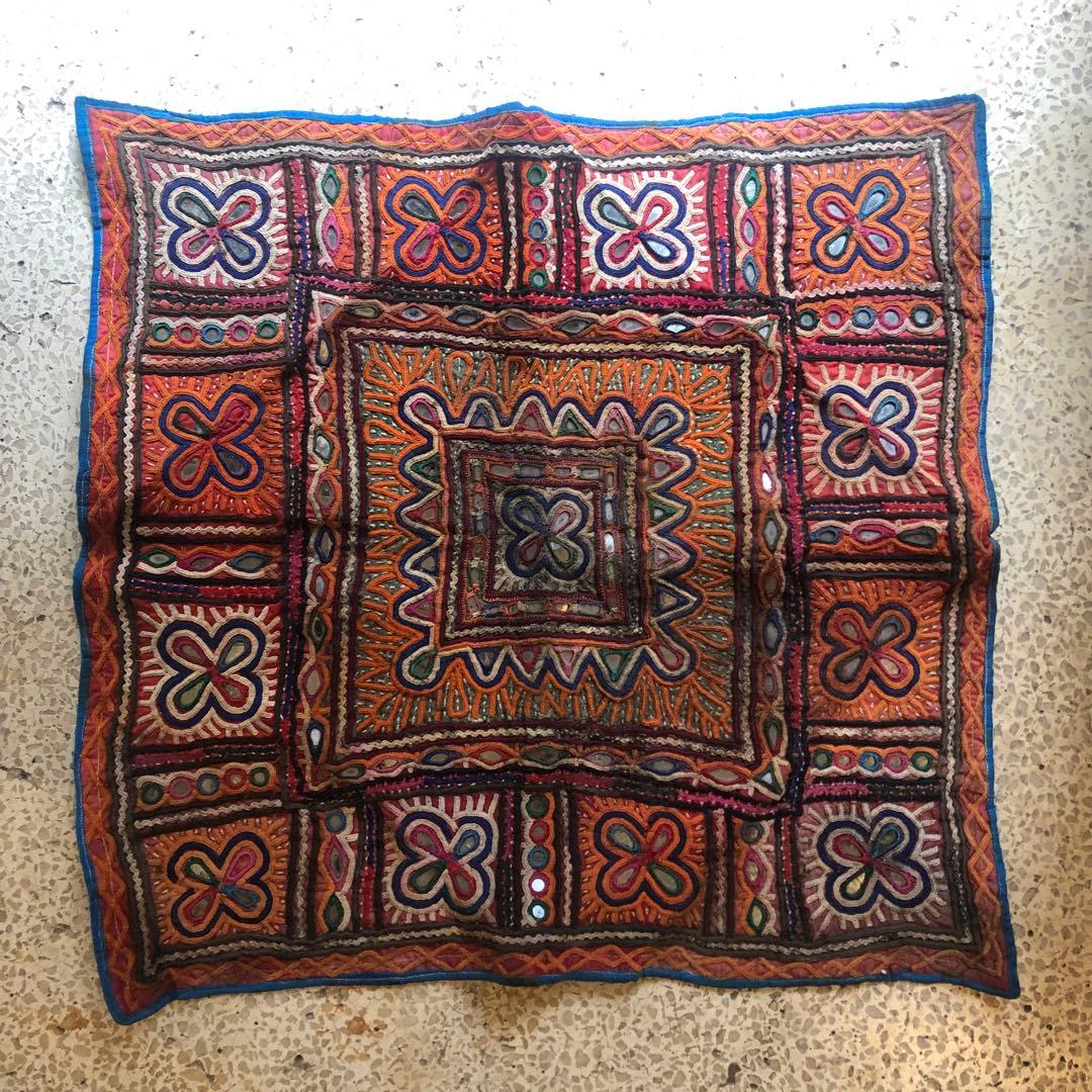 民族　古布　インド　バンジャーラ　ミラーワーク　刺繍布　50cm角