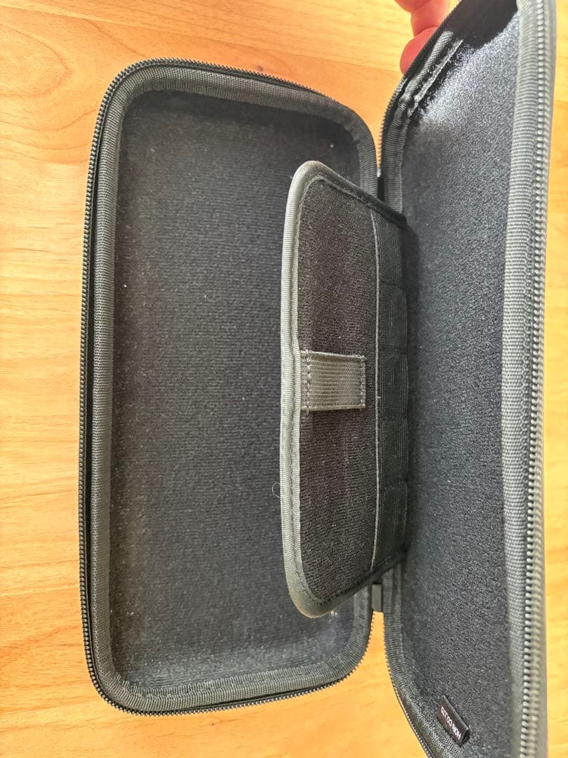 Nintendo Switch ネオンブルー/ネオンレッド 本体と付属品