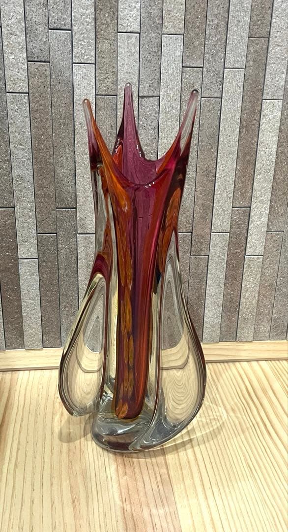 流線型　ガラス花瓶