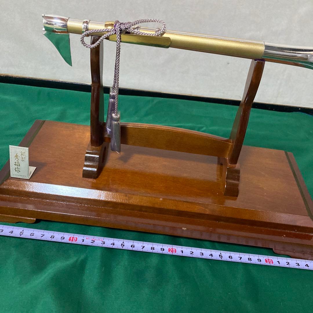 銀製刀型置物 木製スタンド付き