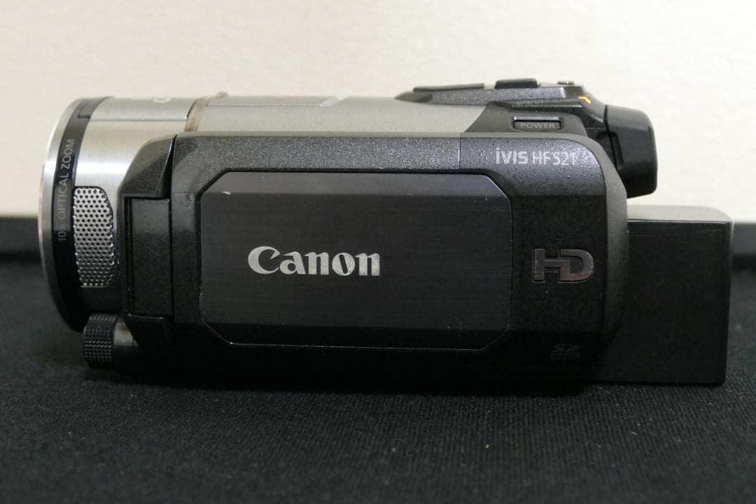 Canon フルHD対応デジタルビデオカメラ　iVIS HF S21（中古）