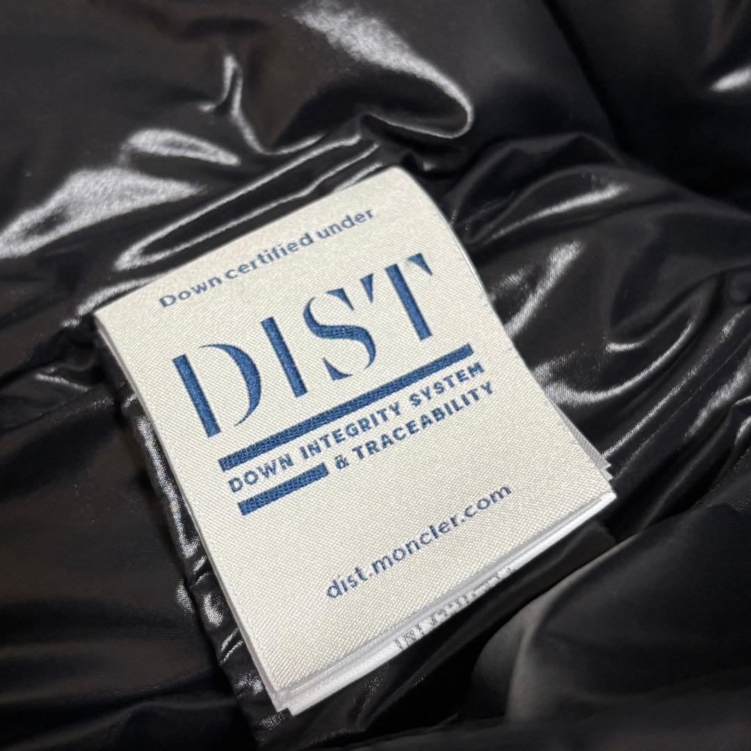 美品 モンクレール MOKA ブラック ダウンコート