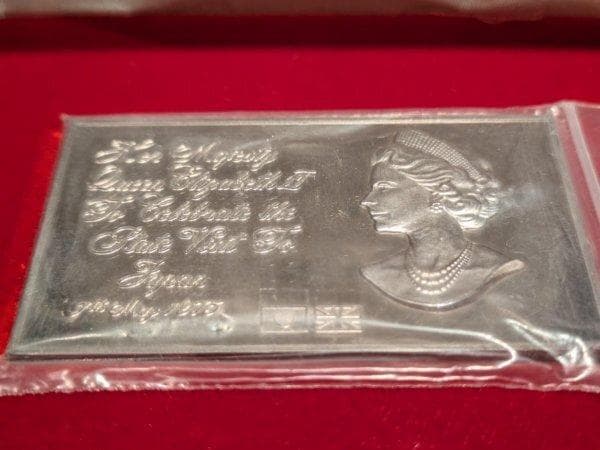 純銀 記念メダル 英国女王陛下エリザベスII世 2世 公式ご来日記念 元箱付き