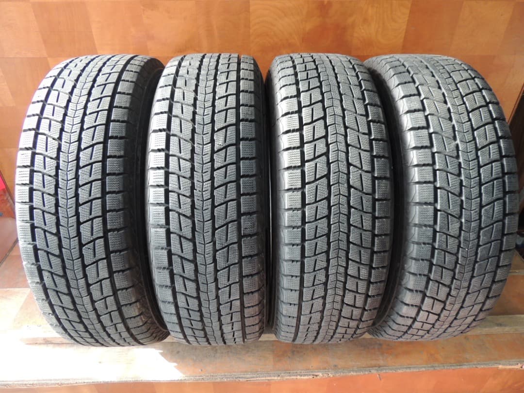 E290 225/65R17 ダンロップ ウインターマックス SJ8 4本