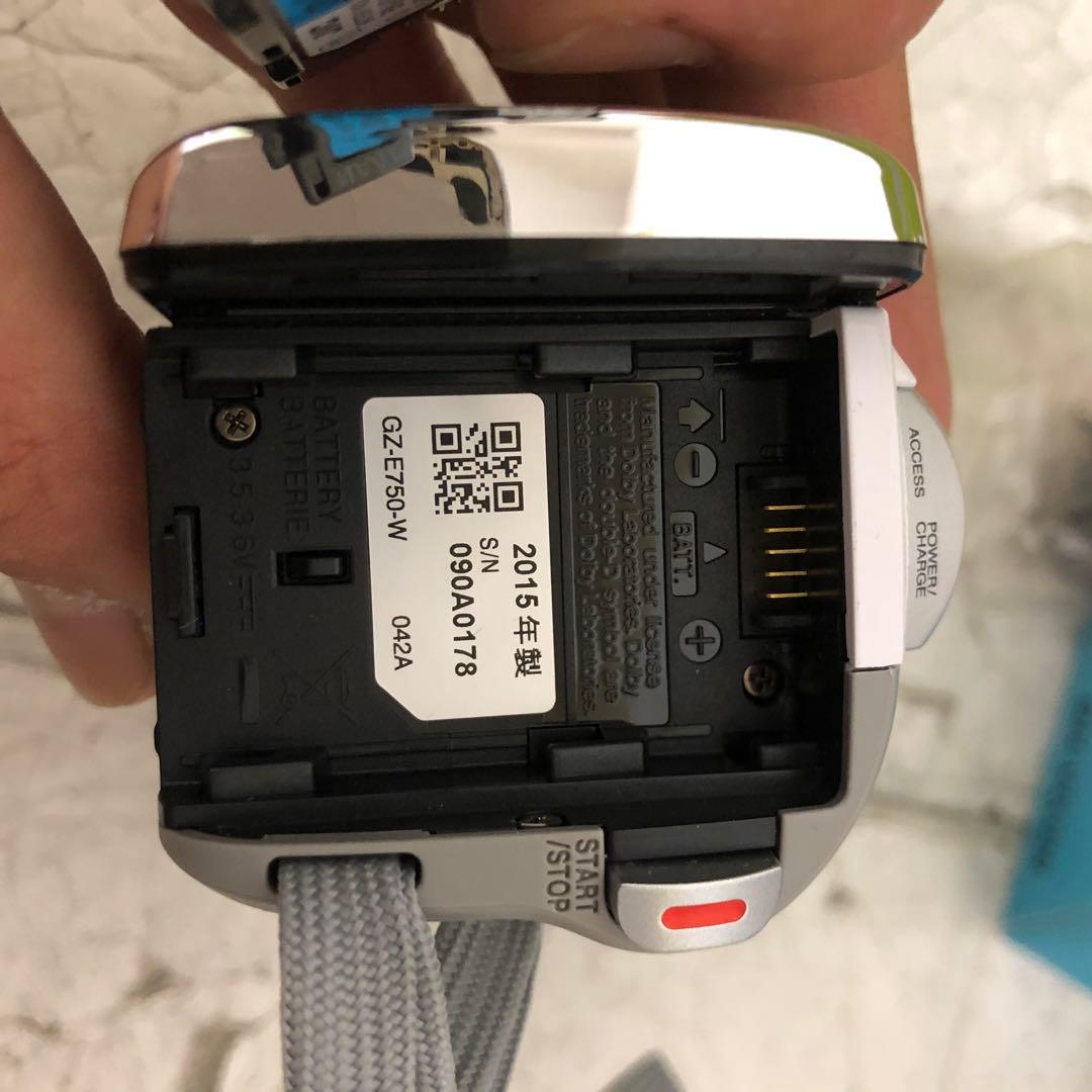 JVC GZ-E750-W ビデオカメラ 本体