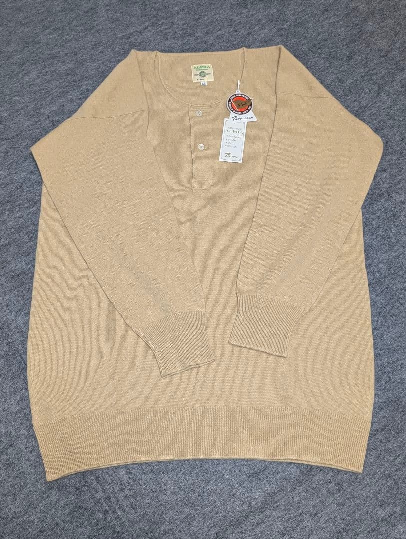 【新品、未使用】高級カシミヤ100% メンズ長袖シャツ　ボタン付 アルファ