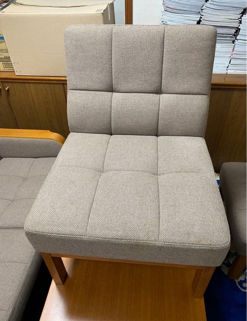 天童木工　グレー ファブリック ダイニングチェア①