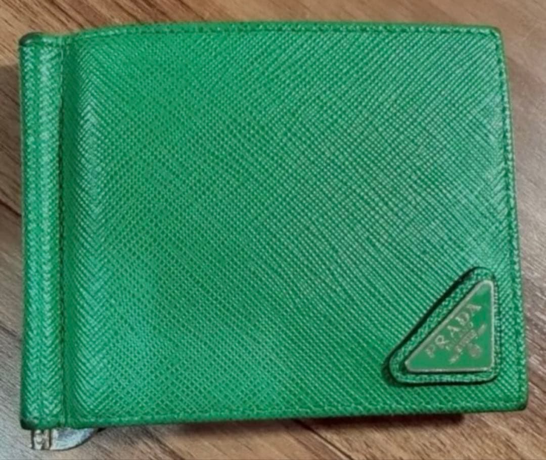 レアカラー　プラダPRADA マネークリップ　財布　ウォレット
