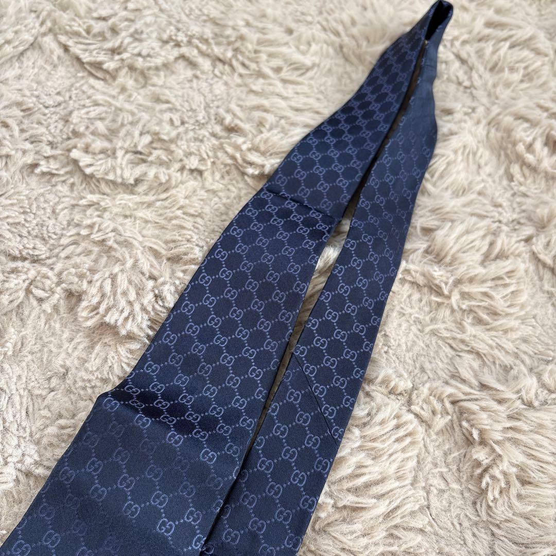 美品！GUCCI グッチ ネクタイ ネイビー GGロゴパターン