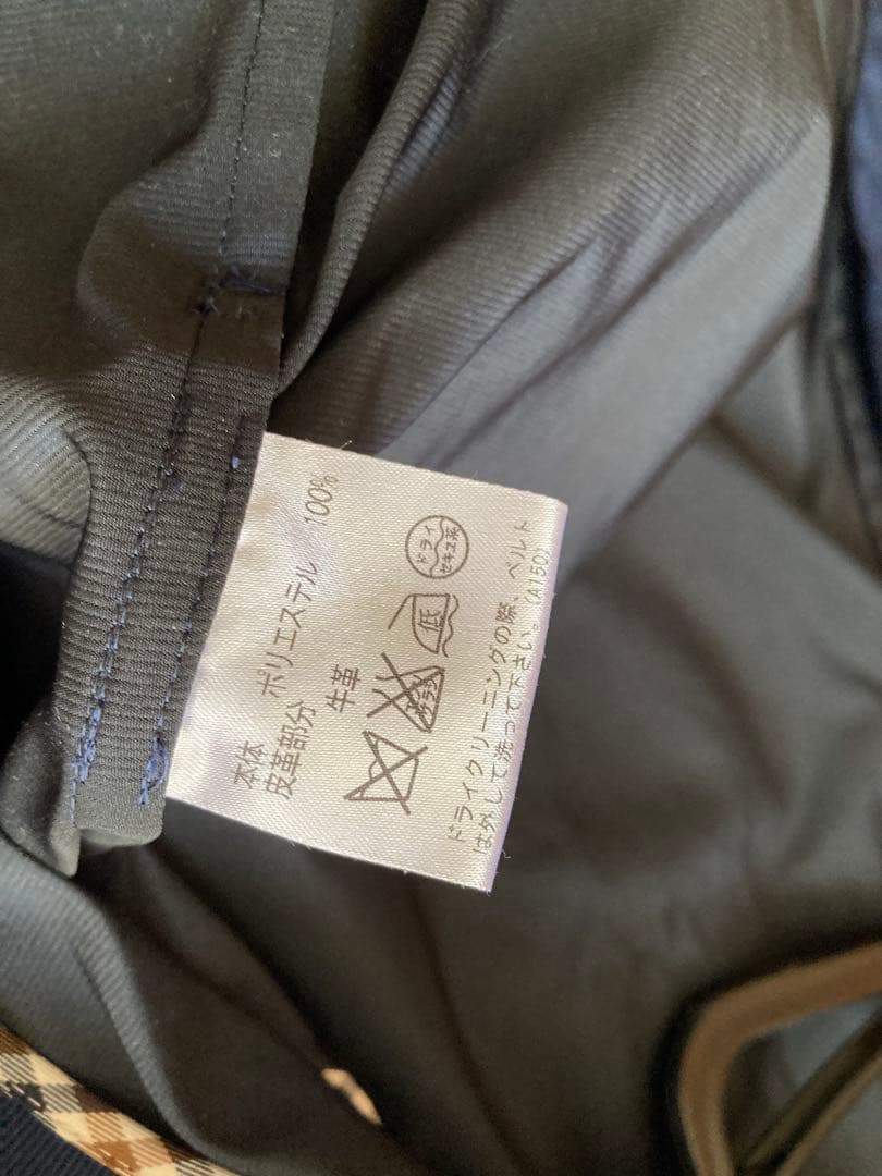 【★土日限定特別SALE★】アクアスキュータム　トレンチコート　極美品