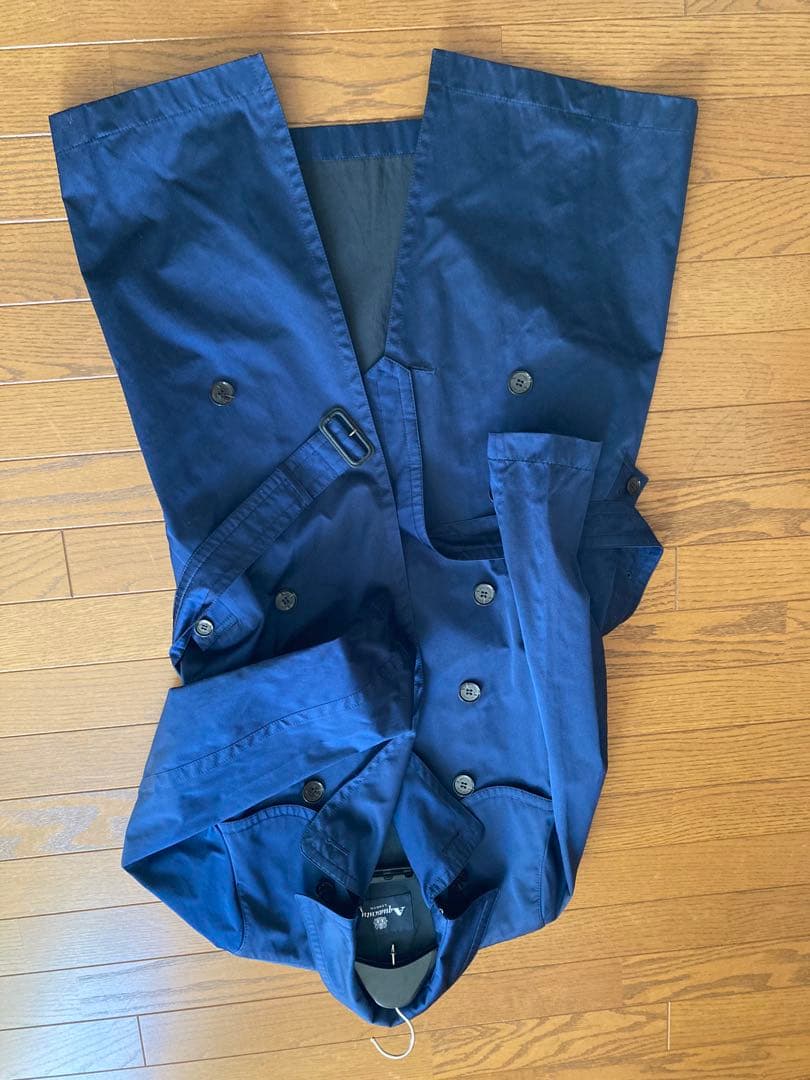 【★土日限定特別SALE★】アクアスキュータム　トレンチコート　極美品