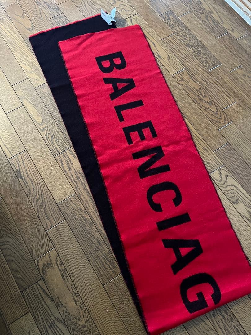 BALENCIAGA マフラー