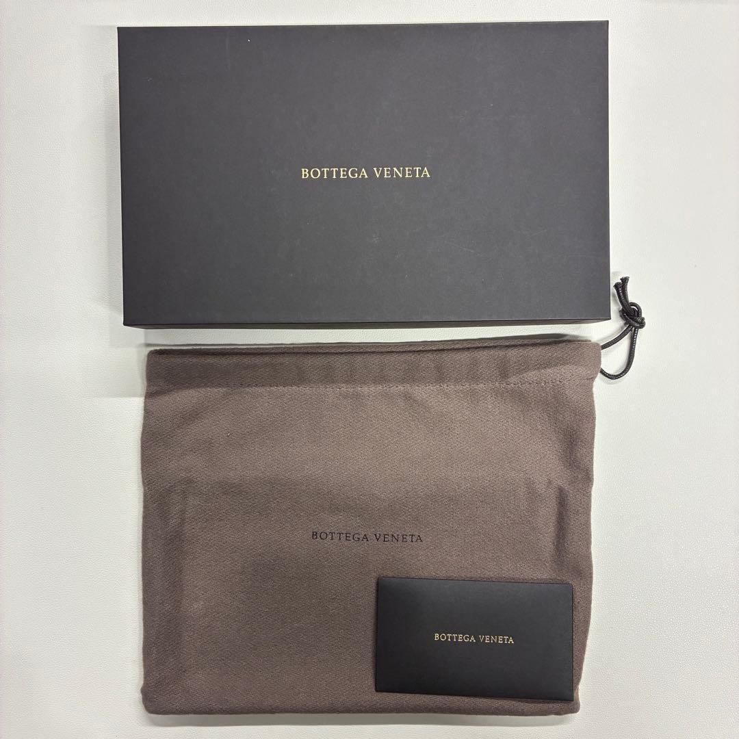 BOTTEGA VENETA グレインカーフレザー フラップ式 長財布