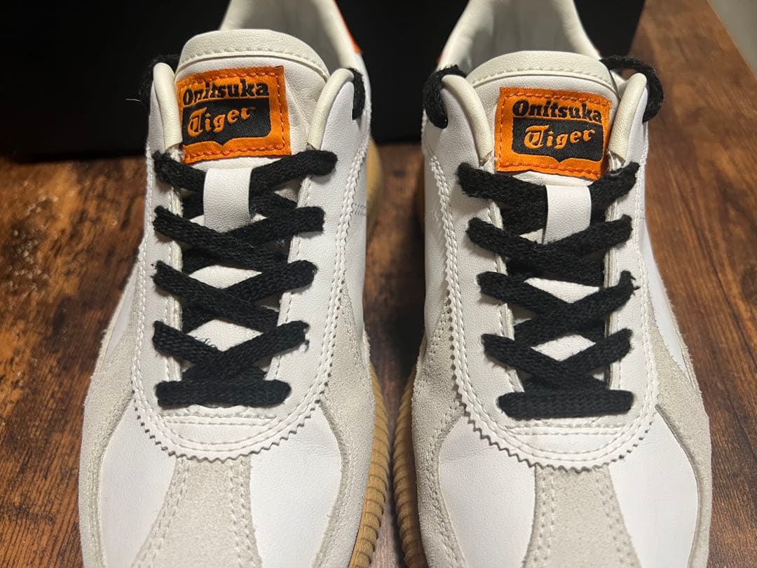 オニツカタイガー デレシティ ハバネロ 23.5