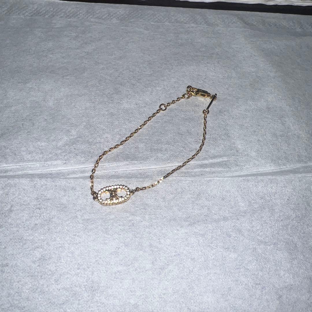 セリーヌ ブレスレット もこの部屋