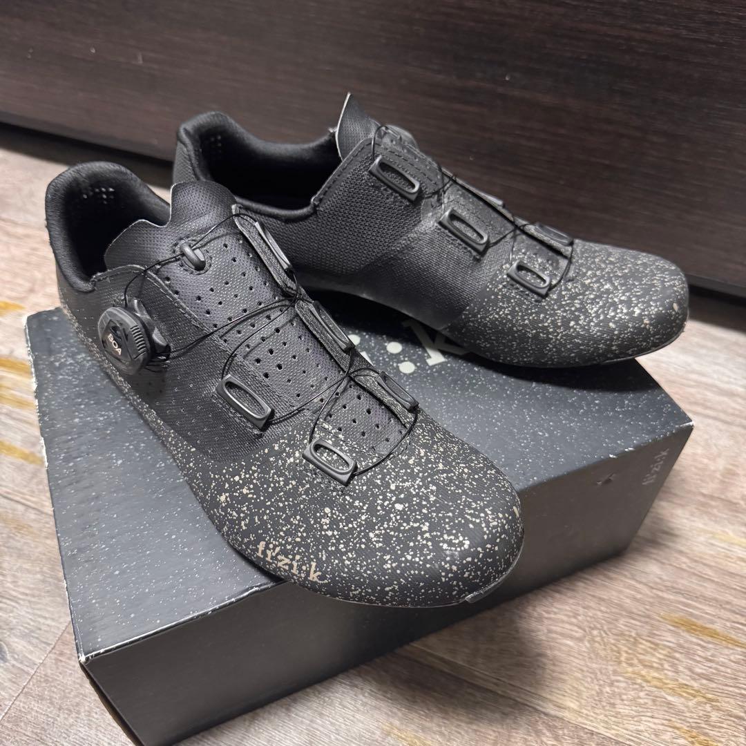 フィジーク　TEMPO OVERCURVE R4 LESCLASSIQUES43