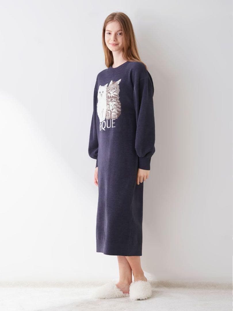 新品未使用 ジェラートピケ ツインキャットジャガードワンピース ネイビー