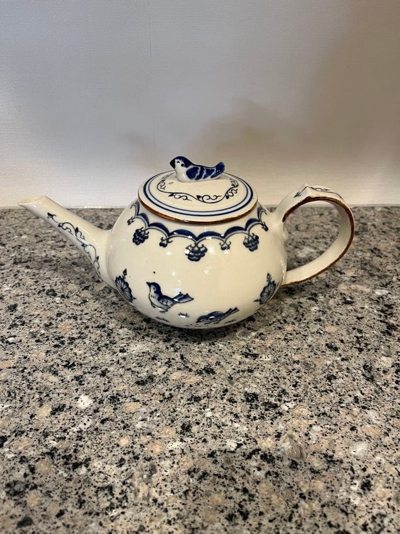 中西申幸　ポット　鳥遊戯画