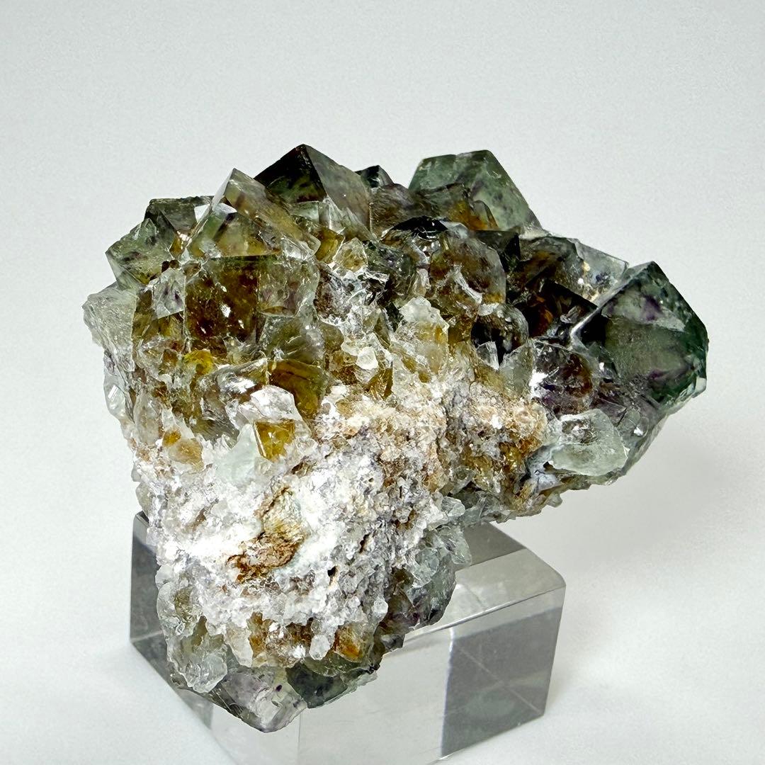 フローライト　蛍石　オコルス　ナミビア　鉱物標本　原石　天然石　ゾーニング