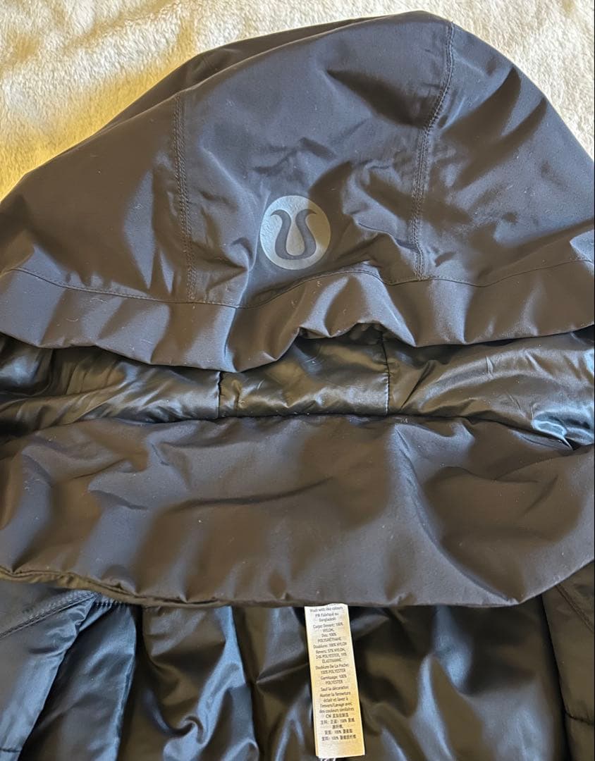 lululemon ルルレモン　防風・撥水中綿ロングコート・ブラック