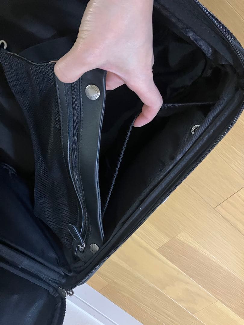 超美品COACHユニセックスキャリーケースビジネス出張用ブラックキャリーバック