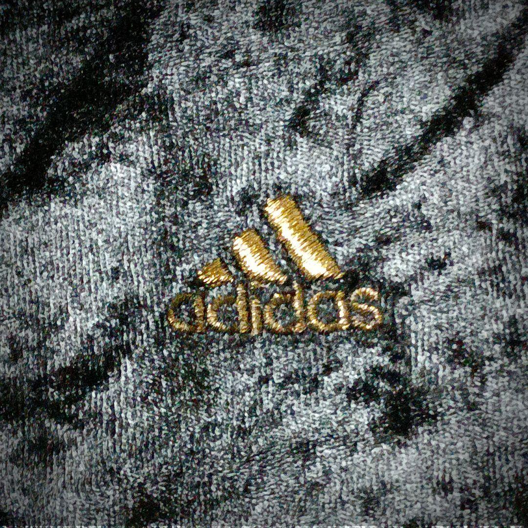 00ｓ☆アディダスベロアジャージ 刺繍ロゴ ハイネック ゴージャス 万国旗タグ