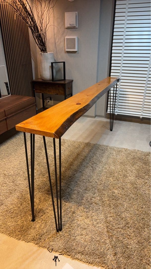 無垢材カウンターテーブルor棚