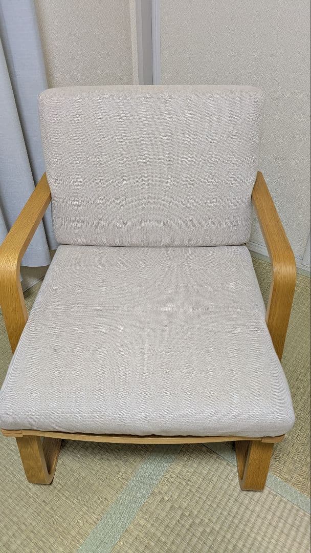 無印良品　リビングでもダイニングでもつかえるソファチェア①